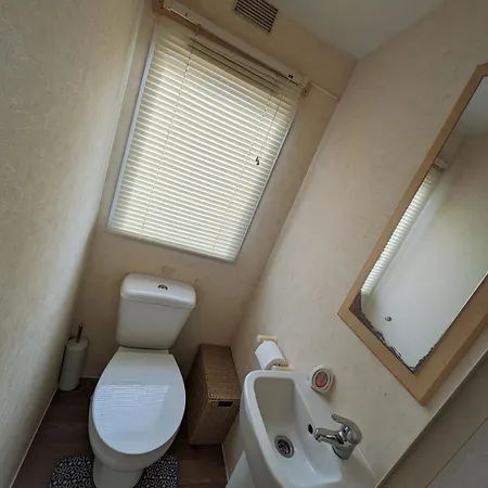 Meadow Lakes Caravan Golden Palm Chapel Saint Leonards Exterior photo