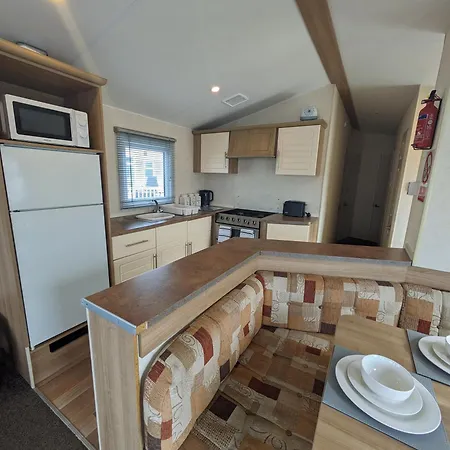 Meadow Lakes Caravan Golden Palm Chapel Saint Leonards Exterior photo