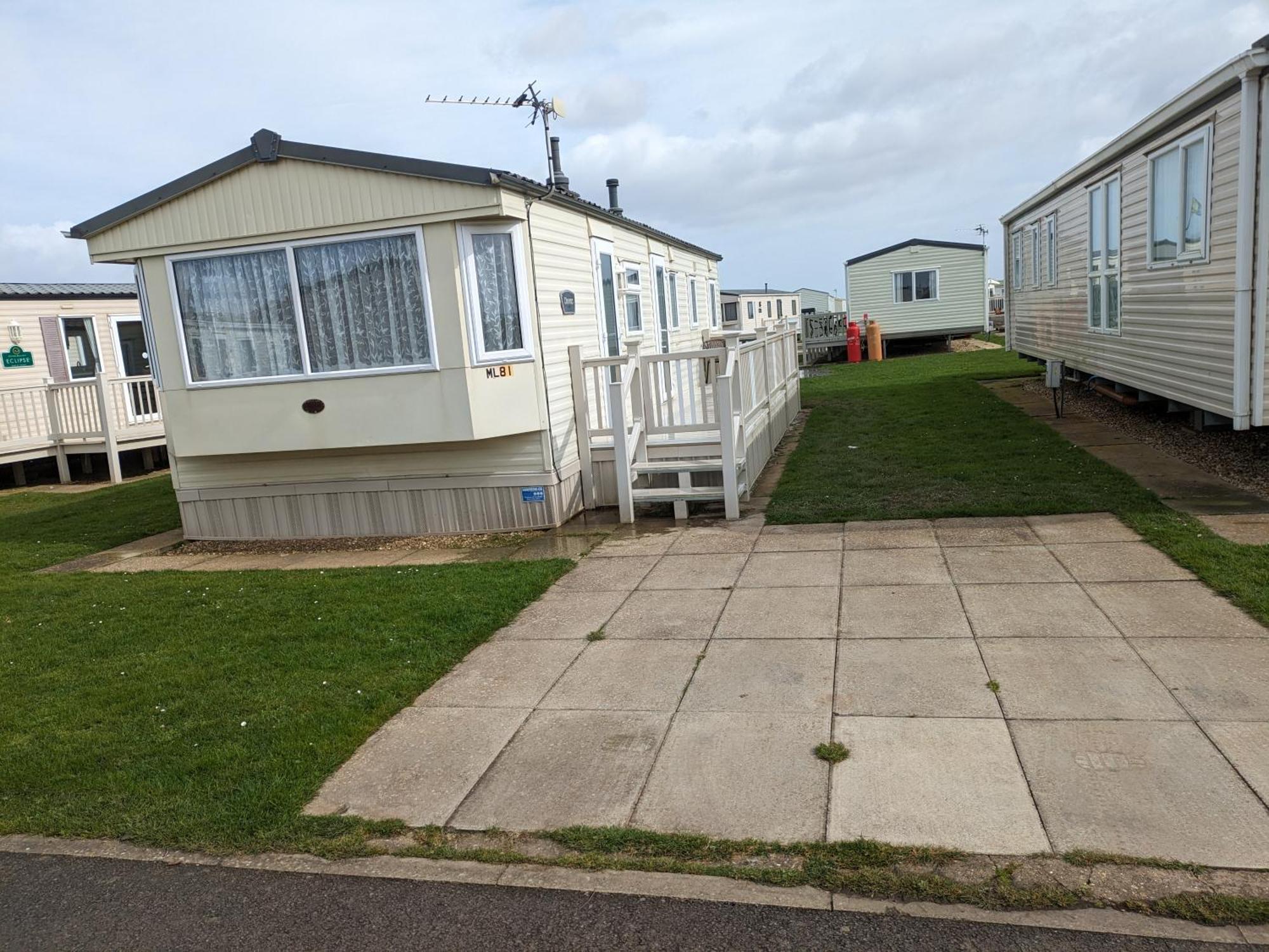 Holiday home Meadow Lakes Caravan Golden Palm